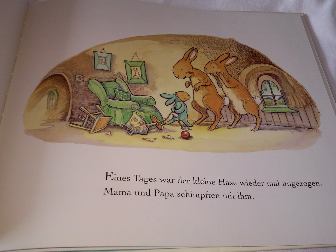 Der kleine Hase läuft weg