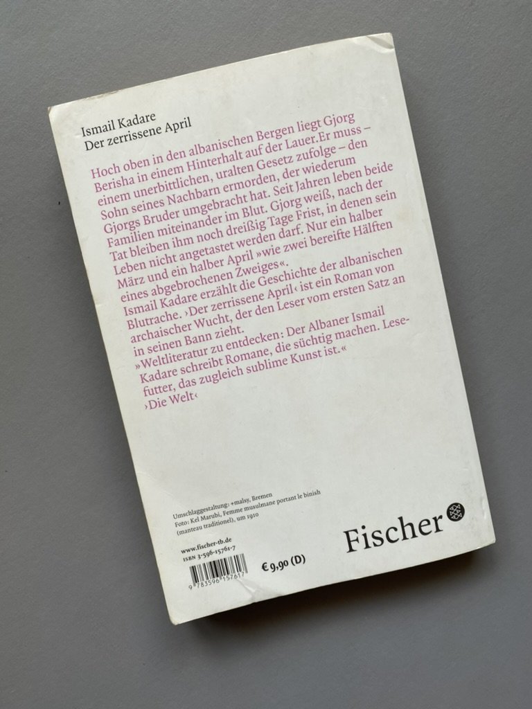 Buch Der zerrissene April von Ismail Kadare l Roman