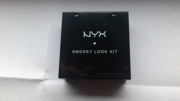 SMOKEY LOOK KIT von NYX