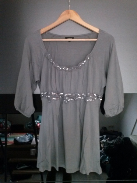 Tunica mit Paillietten und dreiviertellangen Ärmeln 