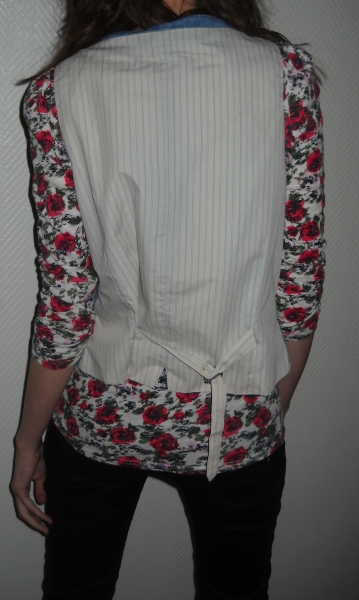 ZARA Jeansweste Weste Jacke jeansblau mittel Knöpfe Rückenteil fein gestreift 34 36 38 XS S M