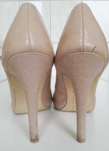 Bershka nudefarbene Highheels/Pumps aus Stoff und Lack Gr. 38