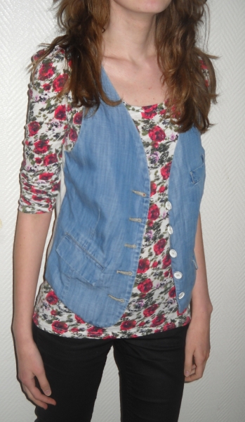 ZARA Jeansweste Weste Jacke jeansblau mittel Knöpfe Rückenteil fein gestreift 34 36 38 XS S M