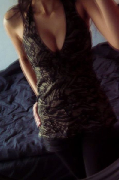 Leo-Neckholder-Top Schwarz / Grün *Gothic* *Glam* *Rockabilly* *Rockabella*