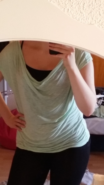 mintgrünes Wasserfall Shirt 