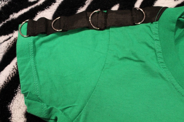  * chaos shirt  *  #grün  #pink  #D-Ringe #skull #Totenkopf #punk #rockabilly 