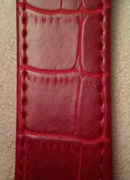 Damen-Uhr rot / gold NEU
