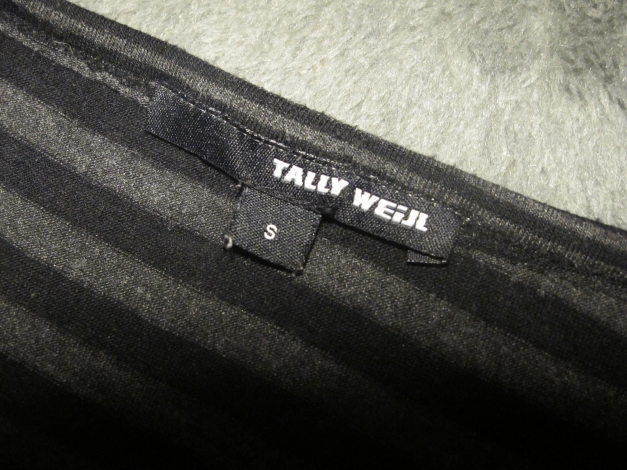 schwarz-graues Fledermaus Shirt