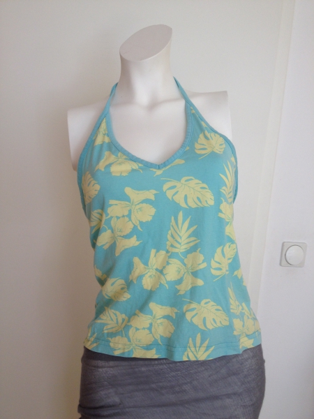 Sommerliches Neckholdertop (türkis, gelb, Blumen)