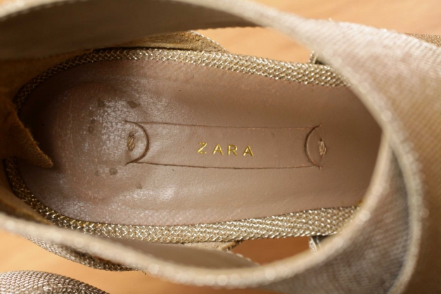Zara Stilettos gold glitzernd