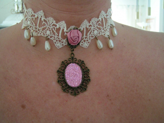 Collier Halsband Spitze Kette Rose Weiß Creme Rosa Gothic Burlesque Steampunk Choker Barock