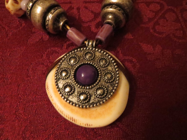 Kette mit Anhänger, 24 cm