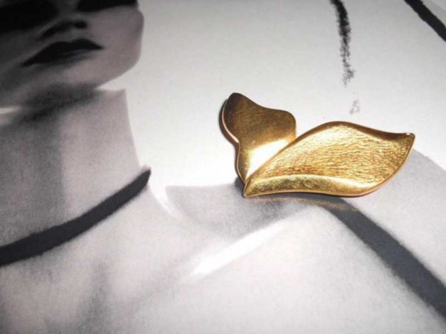 vintage goldene Walfisch Flosse Brosche