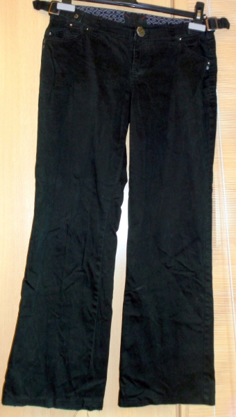 samtartige Hose schwarz gerades Bein