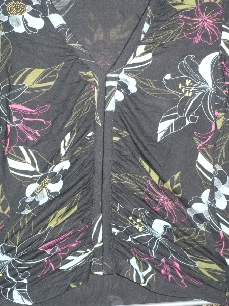 H&M Shirt schwarz mit Blumendruck Größe S