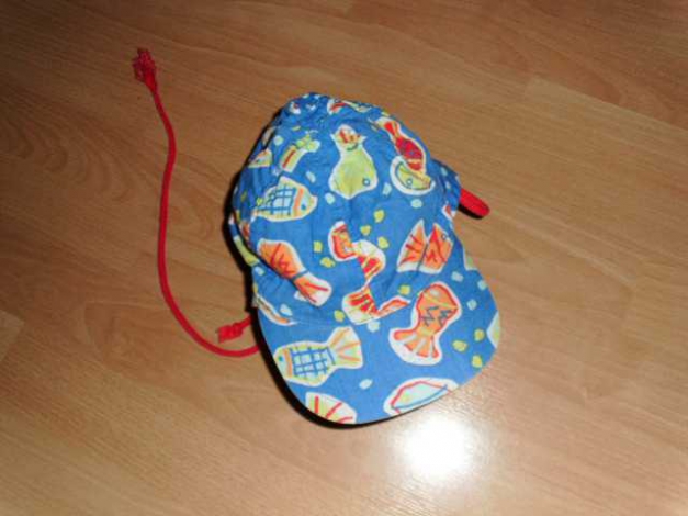 Cap von H&M, blau mit Motiven, Gr. 80-98