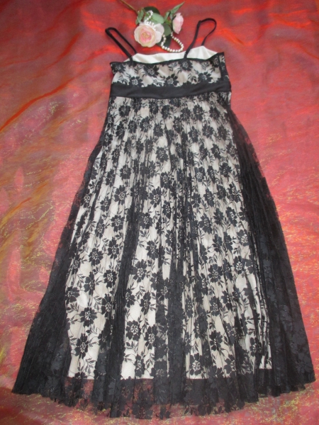 NEU Designer Lace Spitzen Empire Pliseè- Falten Cocktail Abi Ball Abend Spaghetti - Träger Kleid Gr. 34- 36/ XS- S schwarz nude