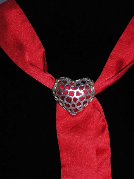 Tuchring, Tuchhalter, Tuchherz, Tuchraffer aus Metall