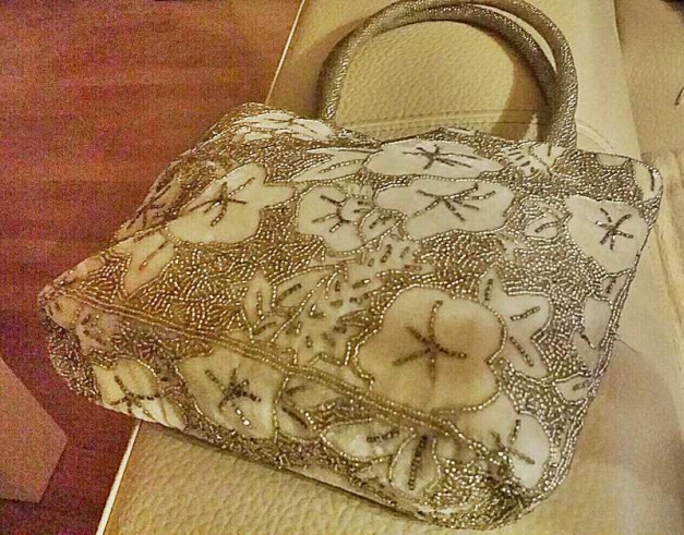 Sehr schöne Vintage Tasche aus Samt und Pailleten gestickt
