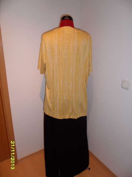 gelb – weiß gestreiftes Damen Shirt von Menke Größe 42 - 44, oversize