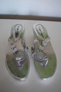 Silbener  Latschen  Sandalen  Trendi