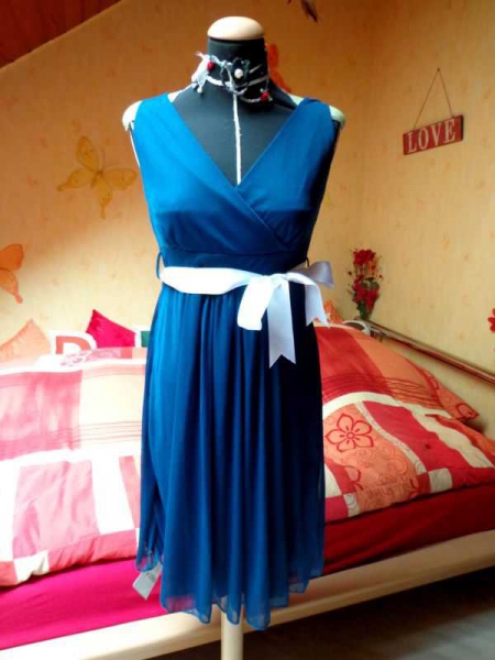 Abendkleid Cocktailkleid mit Schleife