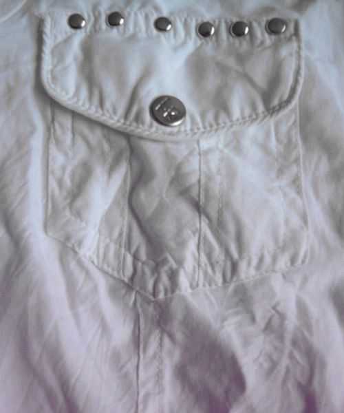 Bluse mit Nieten *Weiss* *Gothic* *Rockabilly* *Rockabella* *Punk*