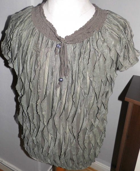 Top / Shirt der italienischen Marke P.IVA / Gr. M