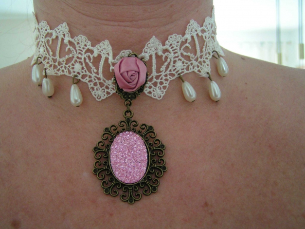 Collier Halsband Spitze Kette Rose Weiß Creme Rosa Gothic Burlesque Steampunk Choker Barock