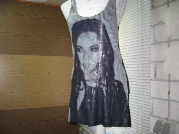 *** Süßes Top mit ganz vielen Pailletten ***