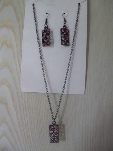 Schmuckset 3Teile; Ohrhänger+ Kette mit Anhänger; / Donna 