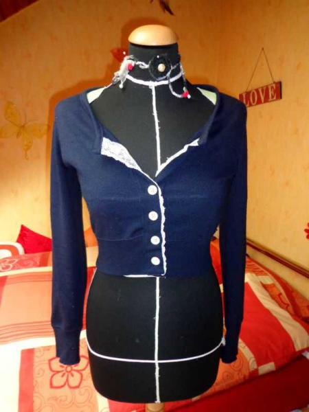 Zara Kurzjäckchen marine mit Spitze