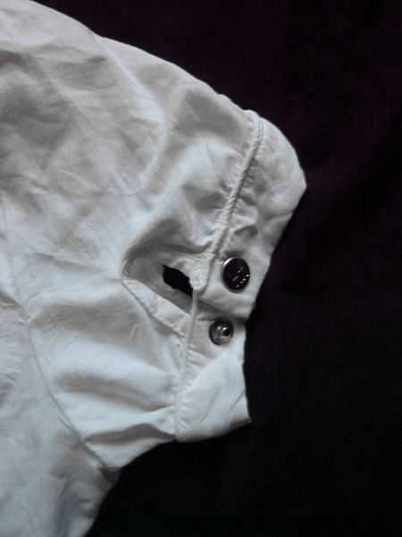 Bluse mit Nieten *Weiss* *Gothic* *Rockabilly* *Rockabella* *Punk*