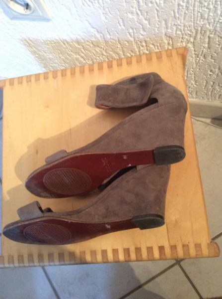 Chie Mihara Plateau Wildleder Sandale Sandalette Pumps 