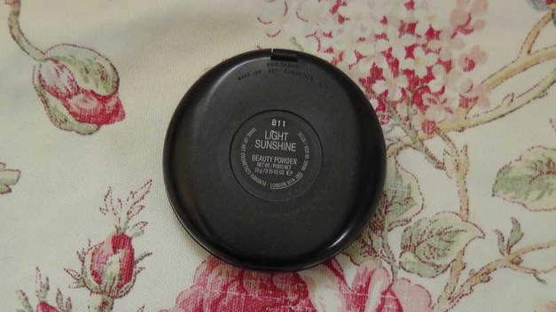 MAC *Light Sunshine* Beauty Powder