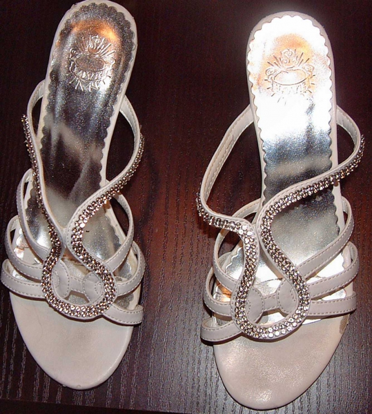 Pumps / Riemchenpumps Gr. 37