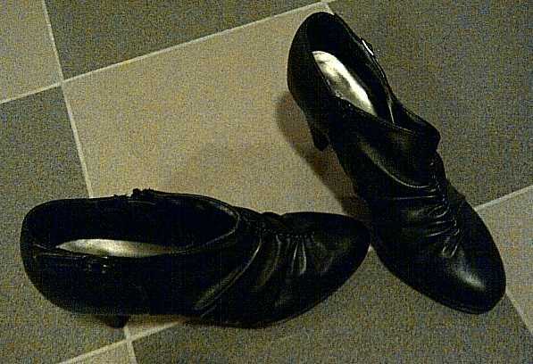 Lederstiefelette schwarz Gr. 39