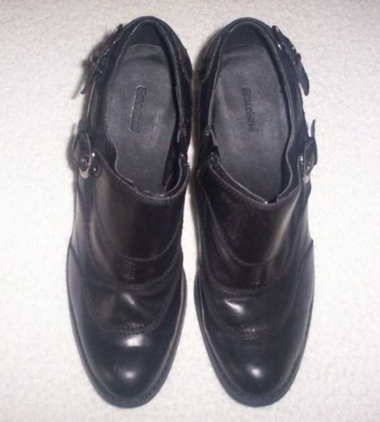 Schwarze Stiefeletten