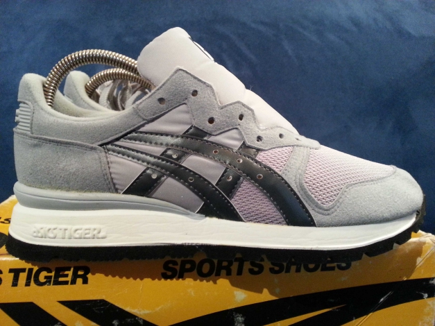 asics tiger 1985