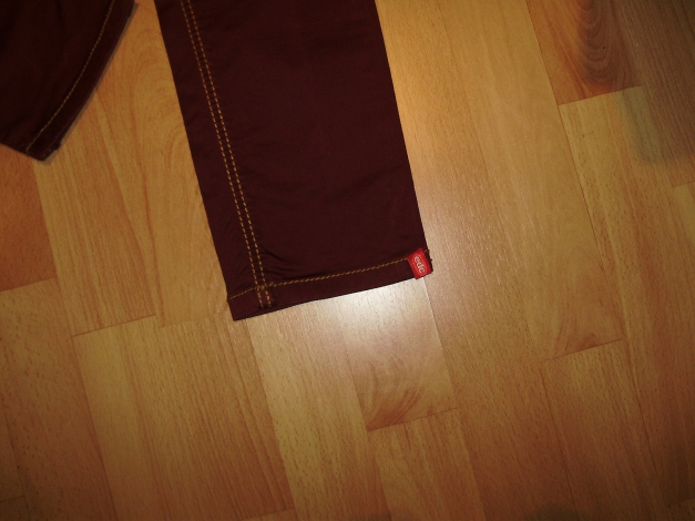 Esprit Skinny Jeans rot gelbe Nähte Baumwolle 2% Elasthan wie neu Gr 32