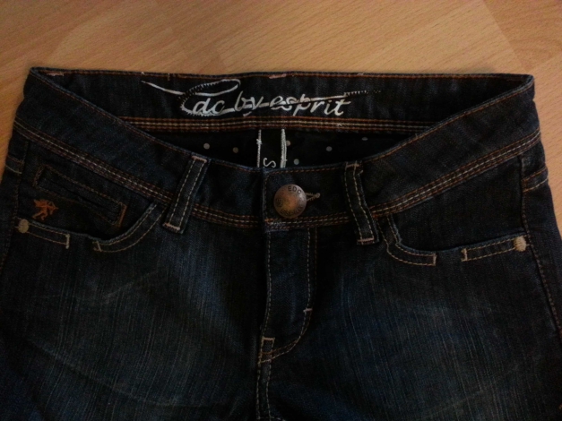 EDC by Esprit Jeans Caprihose Gr 26 / 27 // 32 / 34