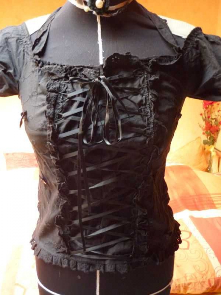 Gothic Victorian Carmentop Carmenbluse Schleife Lochstickerei *Einzelstück*