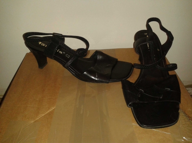 Schwarze Sandalen von Tamaris, Größe 36