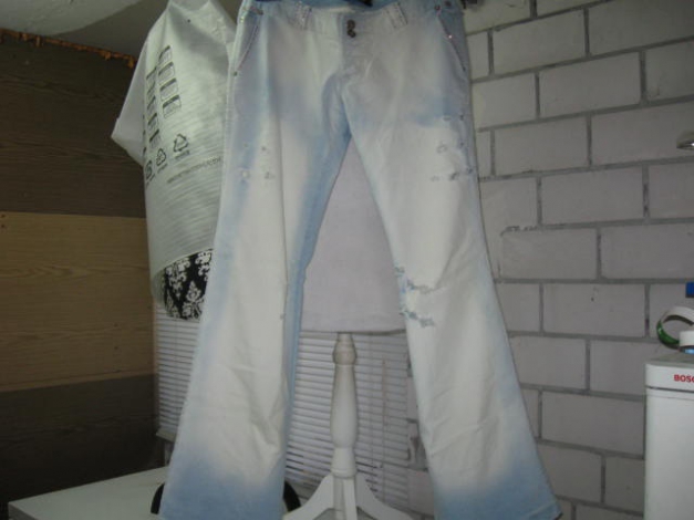 *** Stylisch ~ Original ~ Frühlingsjeans ~ gewollte Löcher ***