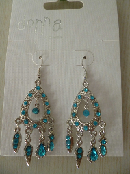 Ohrhänger mit türkisen Stein. Modeschmuck. / Donna 
