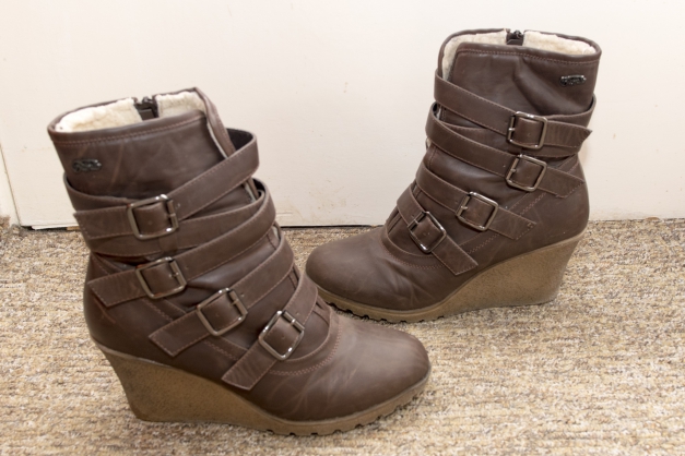 Buffalo Girl Wedges braun gefüttert