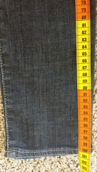 Lässige H&M Jeans Sqin 25 26 XS 