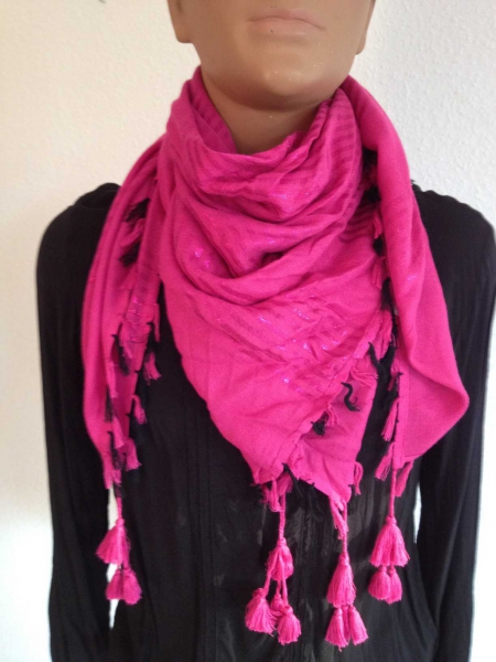 auffälliger Schal in pink