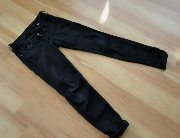 H&M Super Skinny Super Low Jeans schwarz 24/20 Größe XS 