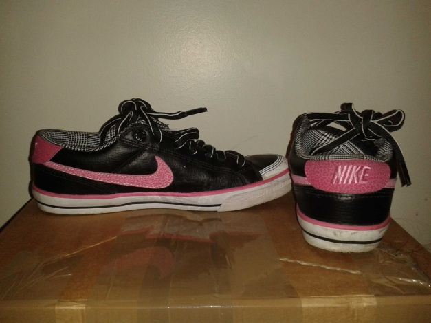 Nike Capri II W Schuhe schwarz/pink, Größe 36,5
